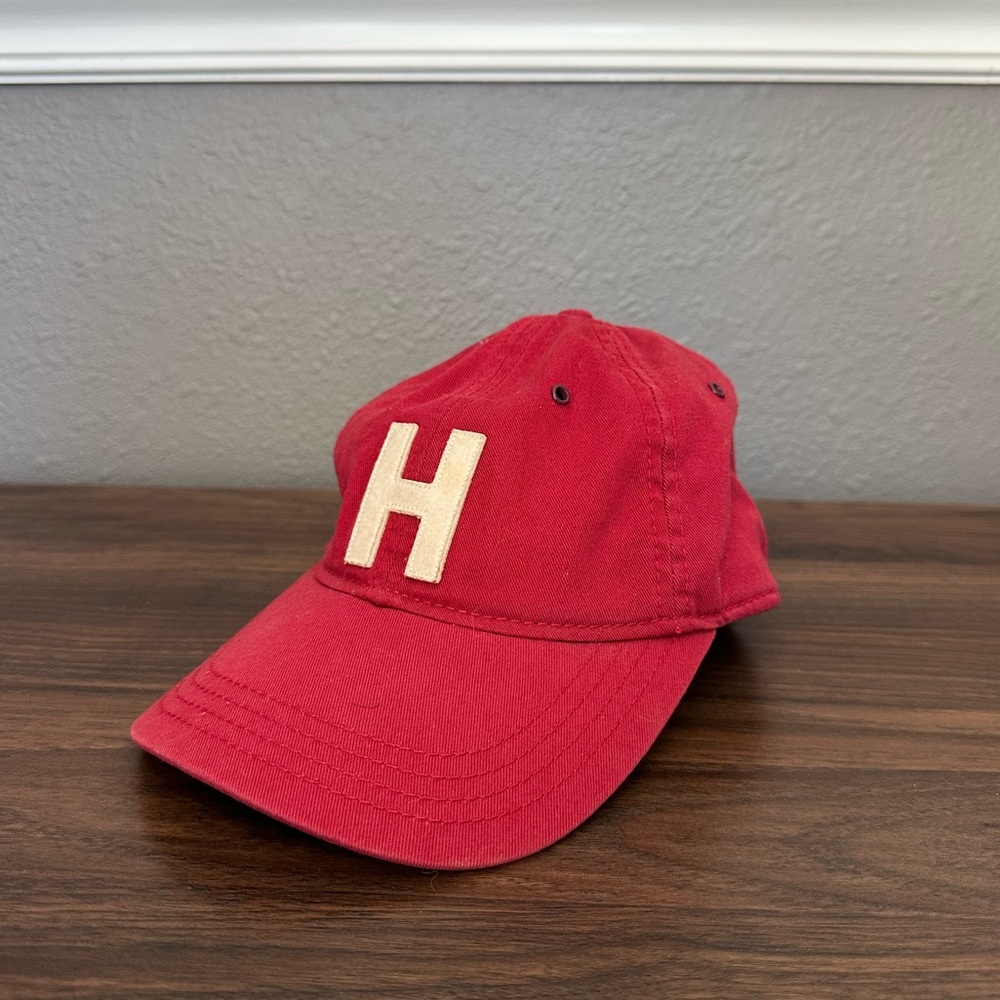 Vintage women’s Tommy Hilfiger baseball hat
